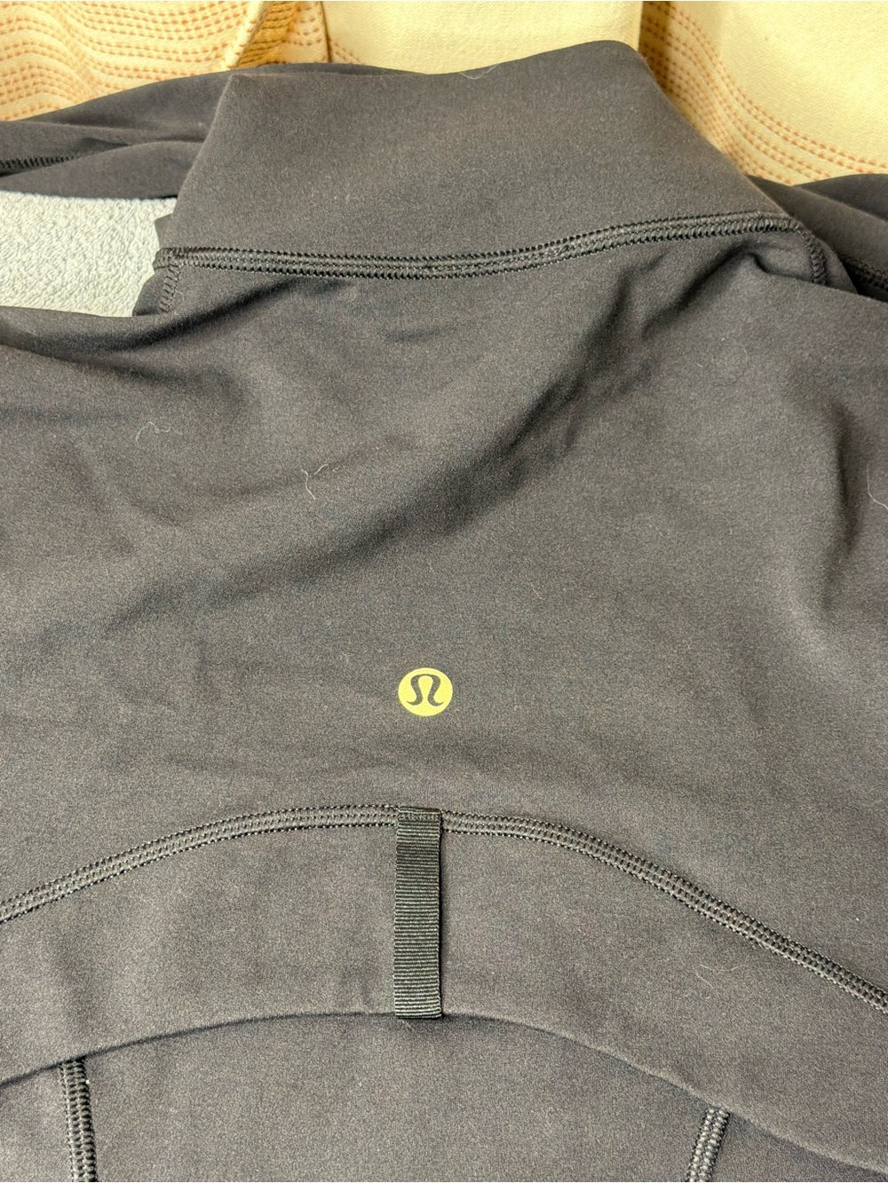 lululemon athletica SZ 0 Black Define Jacket with Gold Zippers - Picture 5 of 5